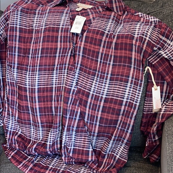 NWT Jessica Simpson plaid pullover nursing top - Picture 6 of 8
